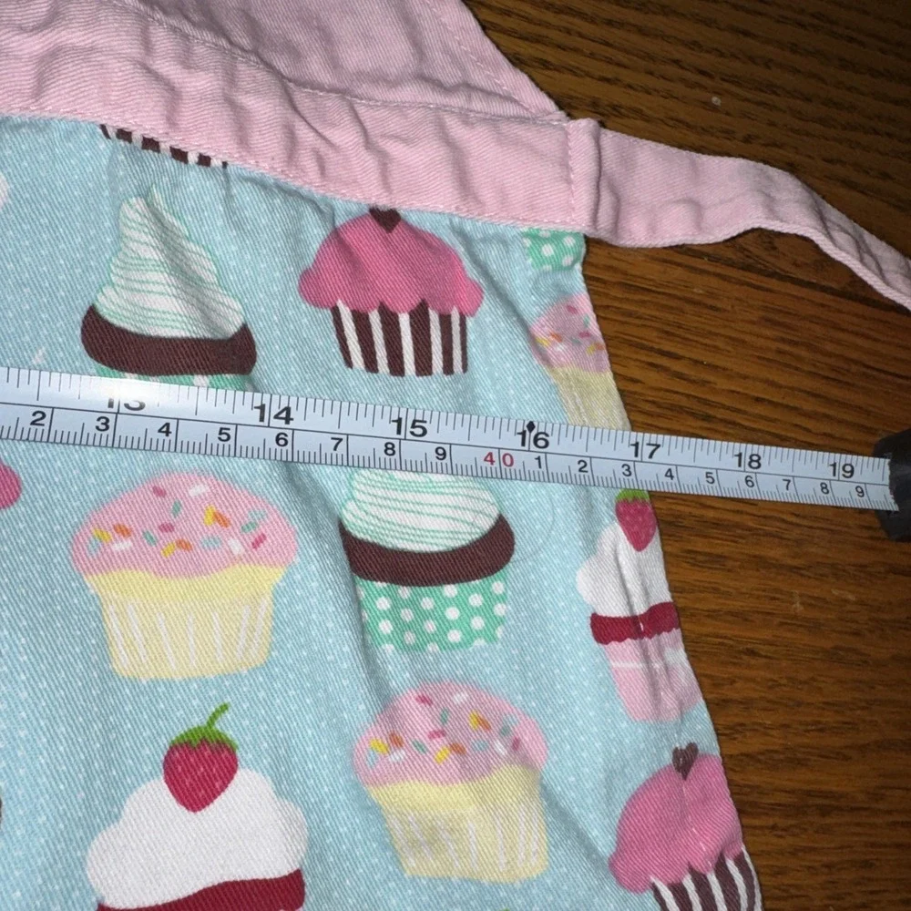 Williams-Sonoma Kids Cupcake Apron  Cooking Crafts Baking Mommy's Helper Photo